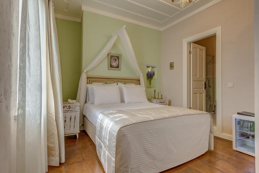 Erendira Hotel - Special Category Alacati Exterior photo