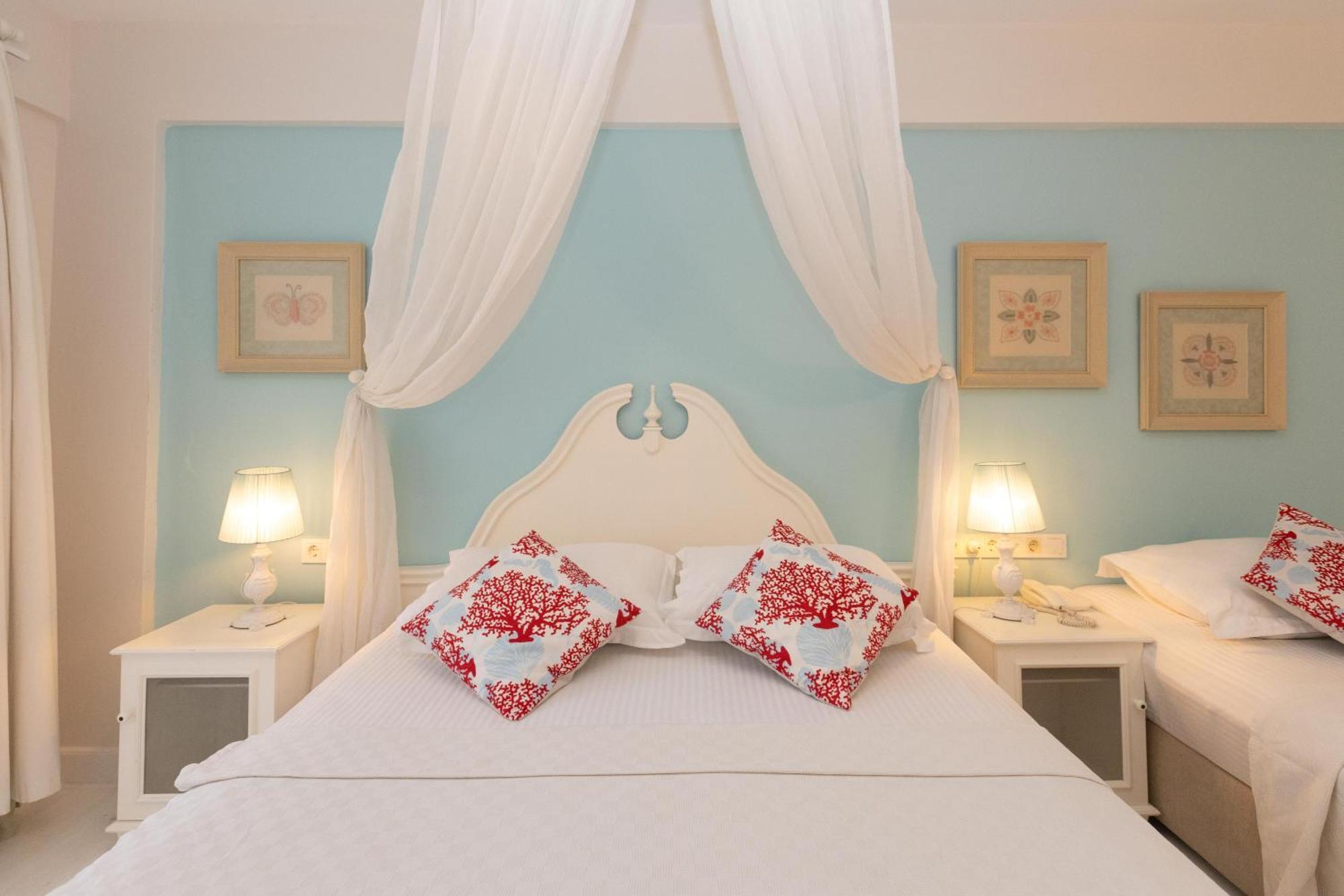 Erendira Hotel - Special Category Alacati Exterior photo